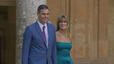 Begoña Gómez firmó una segunda carta de recomendación a la empresa que organizaba su master