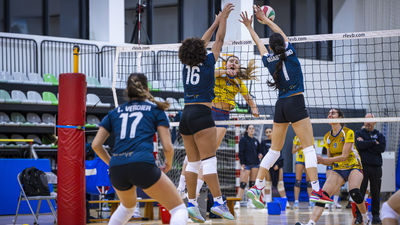 Victorias de los cuatro equipos madrileños de la Superliga 2 femenina de voleibol
