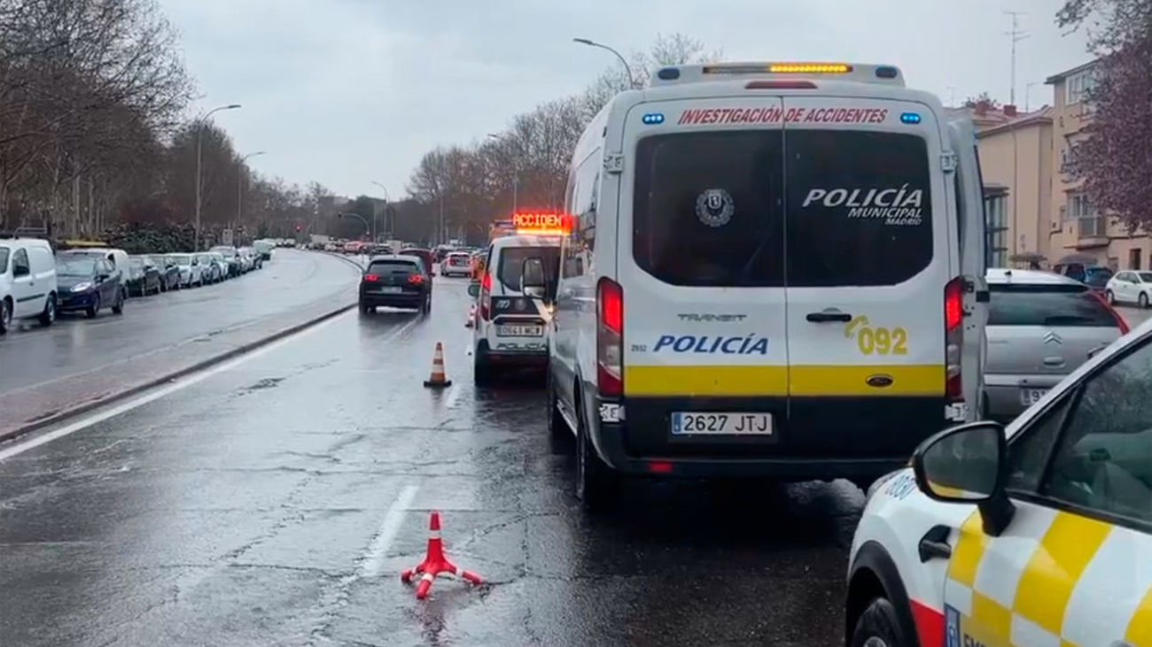 Un hombre de 38 años, herido grave tras ser atropellado en la Avenida de los Poblados