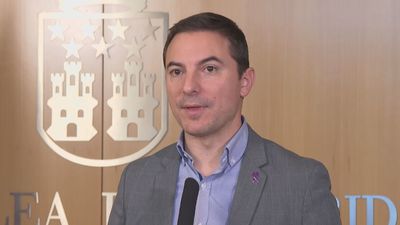 Juan Lobato se muestra tibio en su apoyo a la ley de amnistía