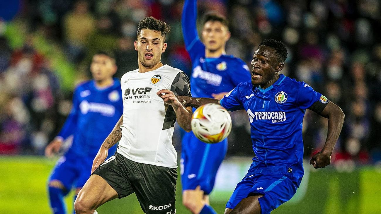 Hugo Duro ante el Getafe