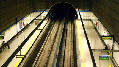 El servicio de autobús por las obras de MetroSur suma desde este viernes una nueva parada en Los Molinos