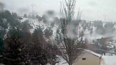 El tiempo en Madrid este domingo:  lluvias, nevadas en la sierra y temperaturas más bajas