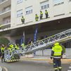 Bomberos del Ayuntamiento de Madrid celebran a su patrón con exhibiciones y reparto de juguetes a niños hospitalizados