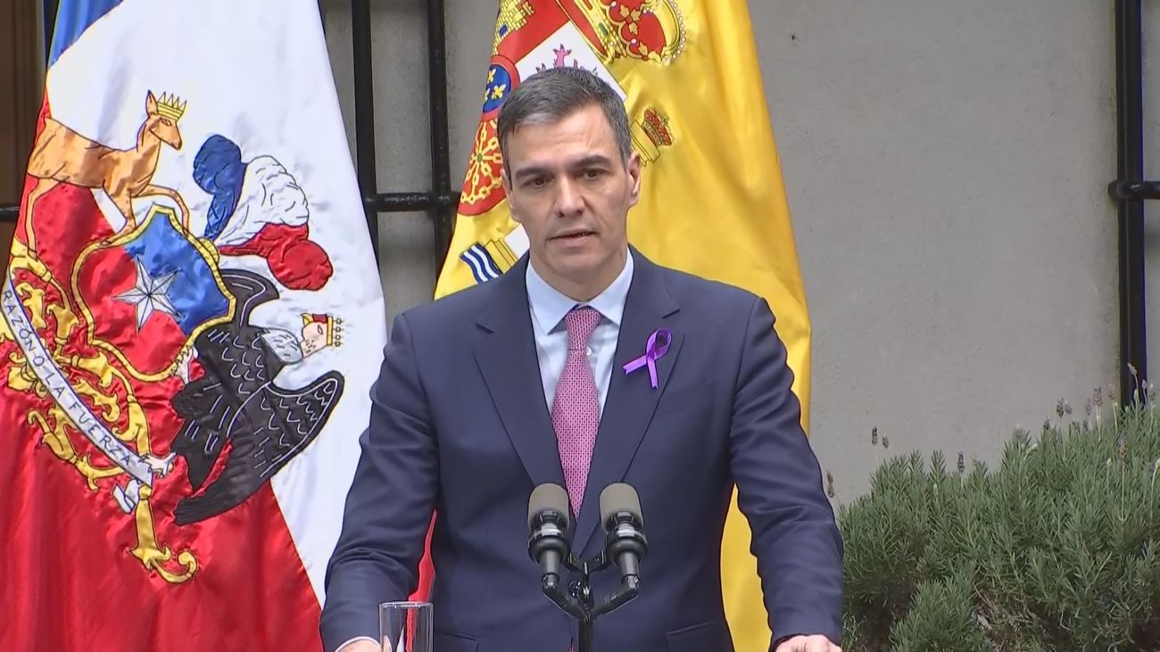 Sánchez, Ayuso y Feijóo se lanzan reproches mutuos por su forma de entender el feminismo