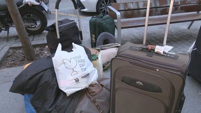 30 vecinos en la calle por el desalojo de un edifico en el barrio de La Latina