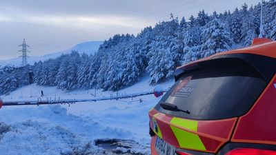 Madrid 112 recomienda precaución a los conductores en la sierra por la nieve