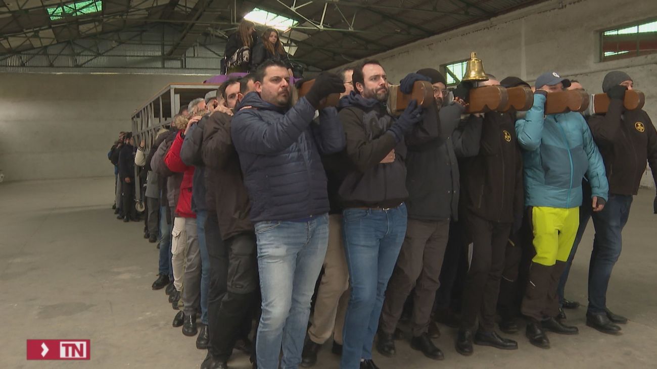 Casi 200 anderos ensayan en San Martín de la Vega el paso de Jesús de Medinaceli