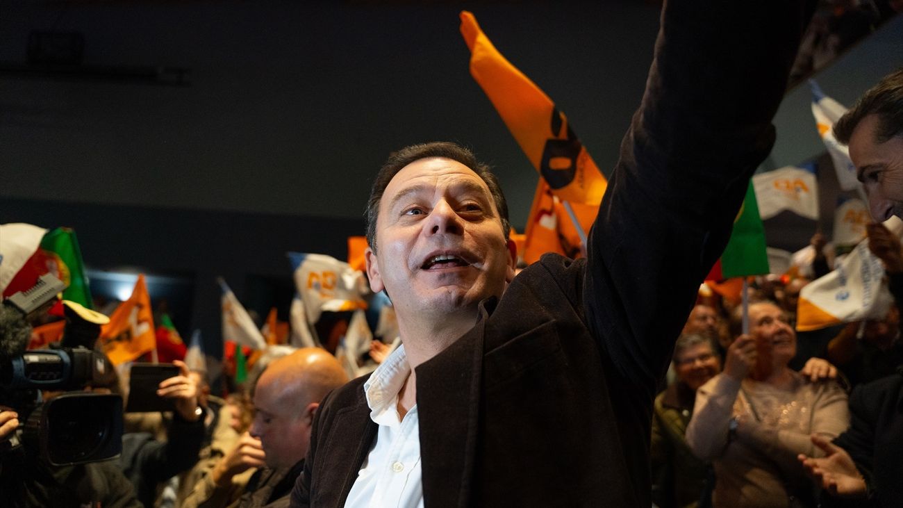 El candidato de Alianza Democrática, Luis Montenegro