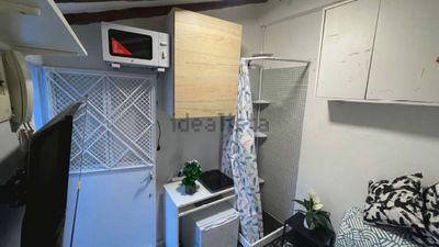 400 euros por 8 metros cuadrados en Tetuán: el fenómeno de los 'minipisos' de alquiler