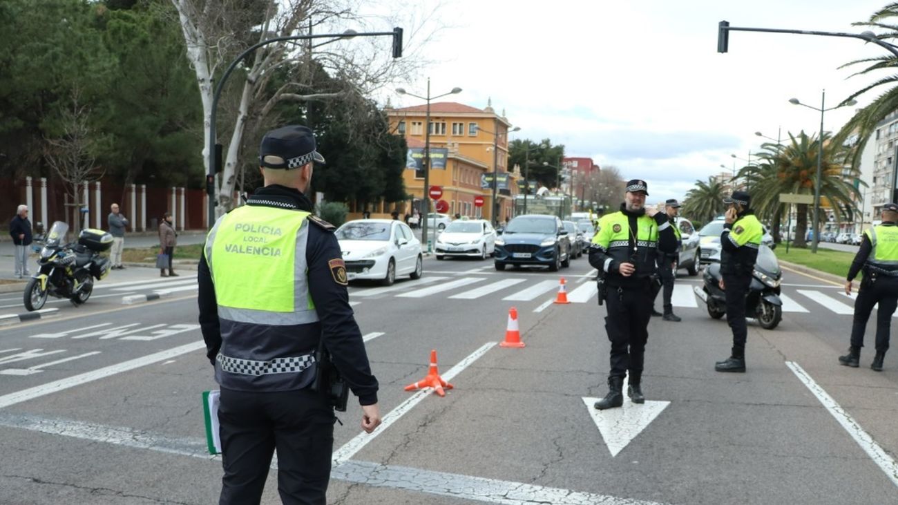 Un conductor ebrio se queda dormido mientras conducía y deja cinco heridos