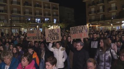 Unas 500 personas muestran su rechazo por la agresión sexual a una joven en Albelda de Iregua, La Rioja