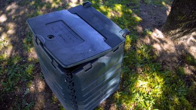 Las Rozas reparte composteras gratuitas entre sus vecinos