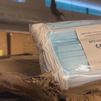 La Junta de Extremadura encuentra 800.000 mascarillas abandonadas y caducadas de la época del anterior ejecutivo