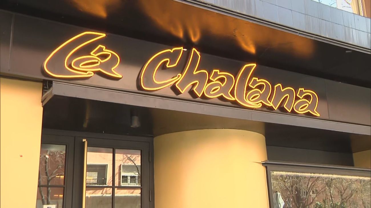 Acceso al restaurante La Chalana