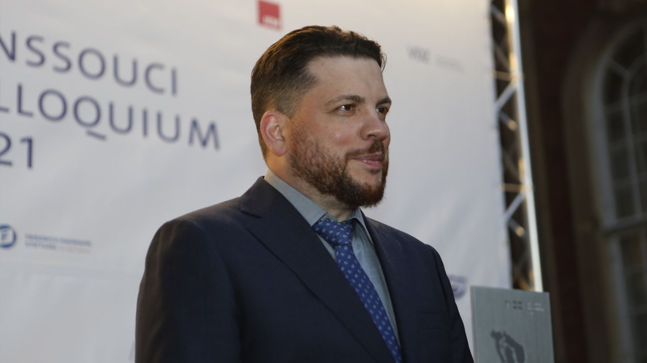 Un estrecho colaborador de Navalni atribuye a Putin haber sido agredido con un martillo en Lituania