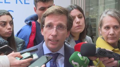 Almeida: "Este gobierno me recuerda a Tony Soprano; con una diferencia: Tony Soprano es un lord inglés al lado de Pedro Sánchez"