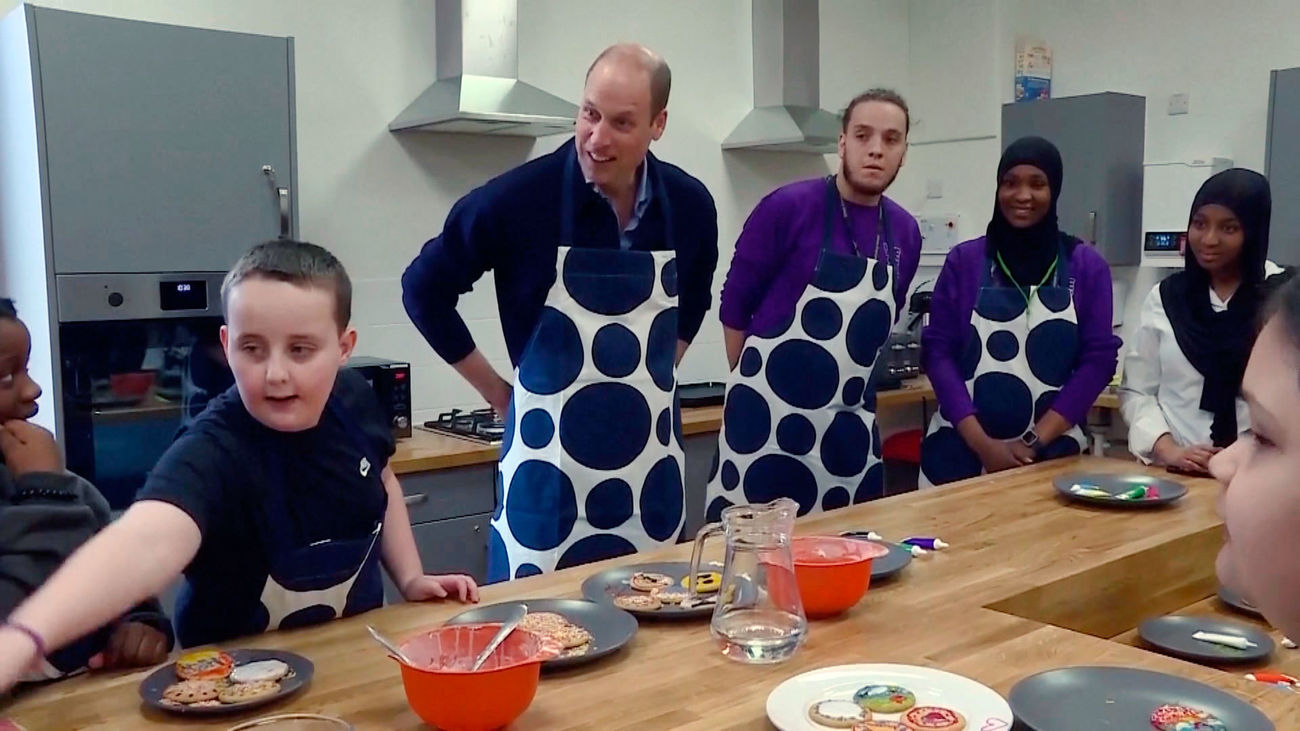 El príncipe Guillermo ironiza sobre la famosa foto de Kate Middleton: "Mi mujer es la artista"