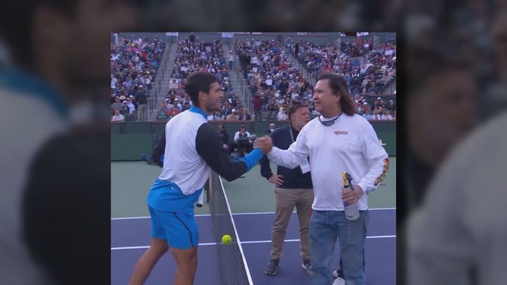 El apicultor de Indian Wells saluda a Alcaraz / TELEMADRID