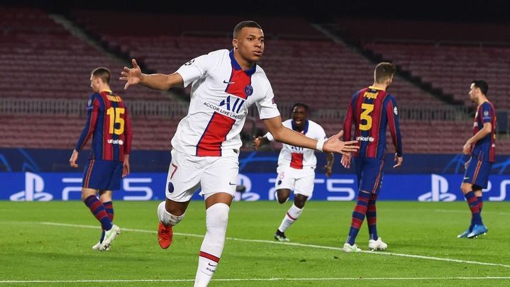 Mbappé ante el Barça / EFE