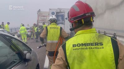 La niebla provoca un accidente múltiple mortal en Castellón