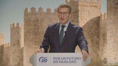 Feijóo critica que Sánchez  "no haya tenido tiempo para aprobar los presupuestos" pero sí para la "amnistía"