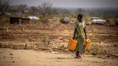 El calor extremo en Sudán obliga al cierre de colegios tras la muerte de 15 niños por golpe de calor