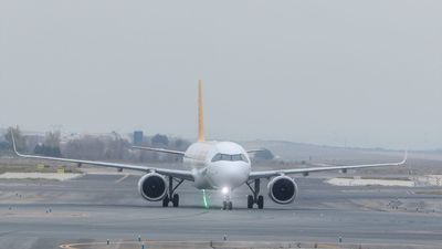 Los precios del transporte aéreo de pasajeros bajaron un 7,9% en el último trimestre de 2023