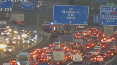 Un accidente en la A-2 obliga a cortar varios carriles a la altura de Torrejón