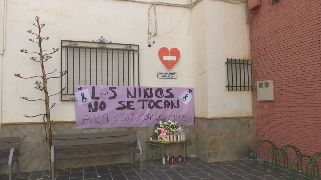 La autopsia confirma que las dos niñas asesinadas en Almería murieron intoxicadas por un pesticida
