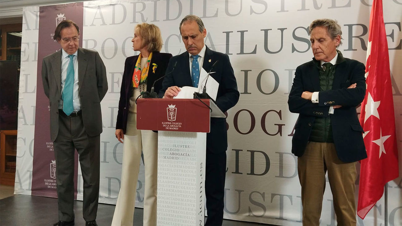 El Colegio de la Abogacía denuncia a la Fiscalía ante los Juzgados por la revelación de datos de la pareja de Ayuso