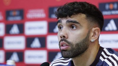 David Raya asegura que Yamal y Cubarsí están "tocados por una varita"