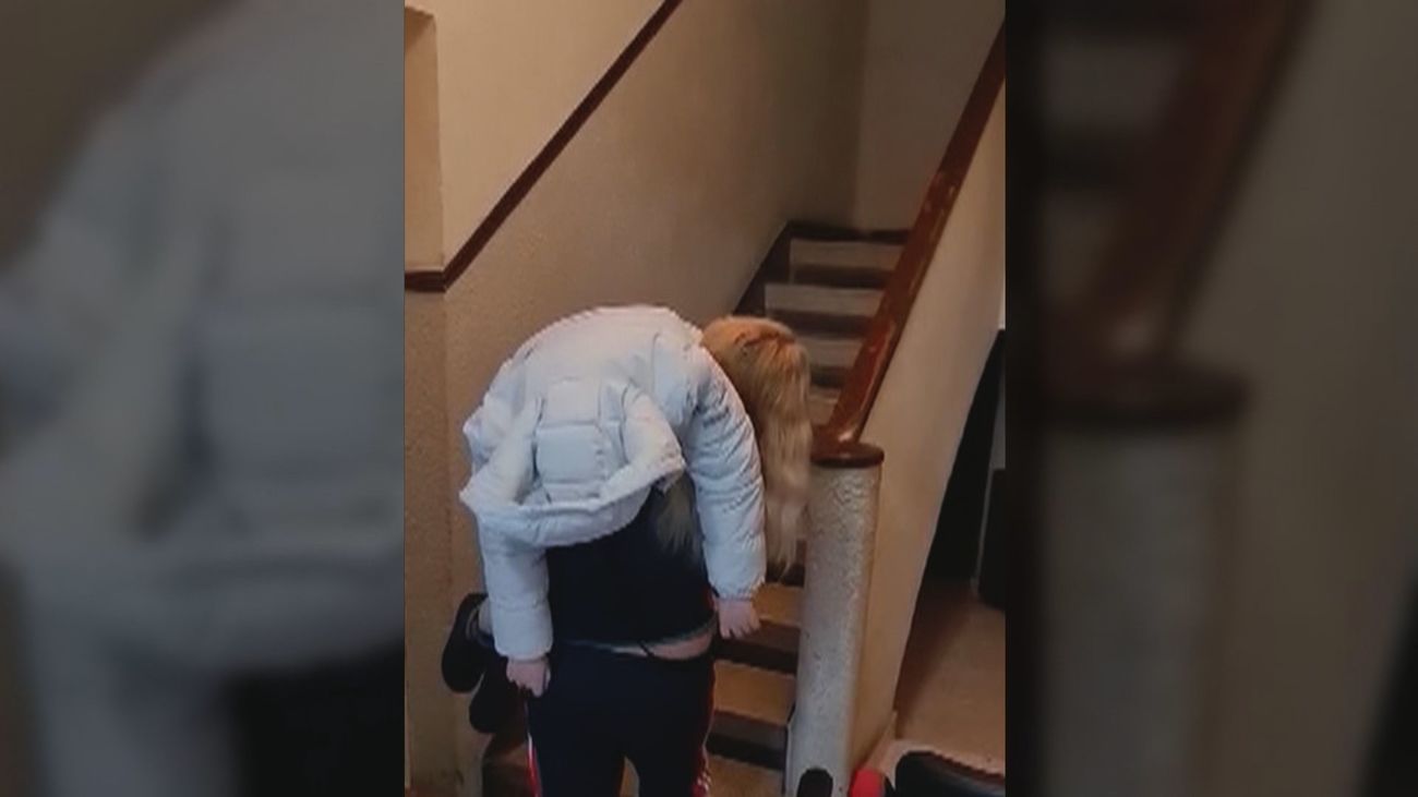 Nuevo varapalo para Elena, la madre de Villaverde que necesita una casa adaptada para vivir con su hijo