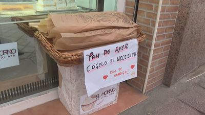 La panadería de Pueblo Nuevo que regala a los vecinos el pan del día anterior