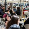 Un 70% de españoles consumen igual o más en bares y restaurantes respecto a 2023, según Aecoc