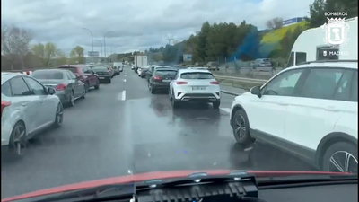 Una imagen que es orgullo de Madrid: el 'carril de emergencia' tras un accidente múltiple en la A-3