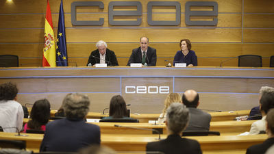 La Comunidad de Madrid presenta un plan para cubrir 41.000 puestos de trabajo en el sector tecnológico