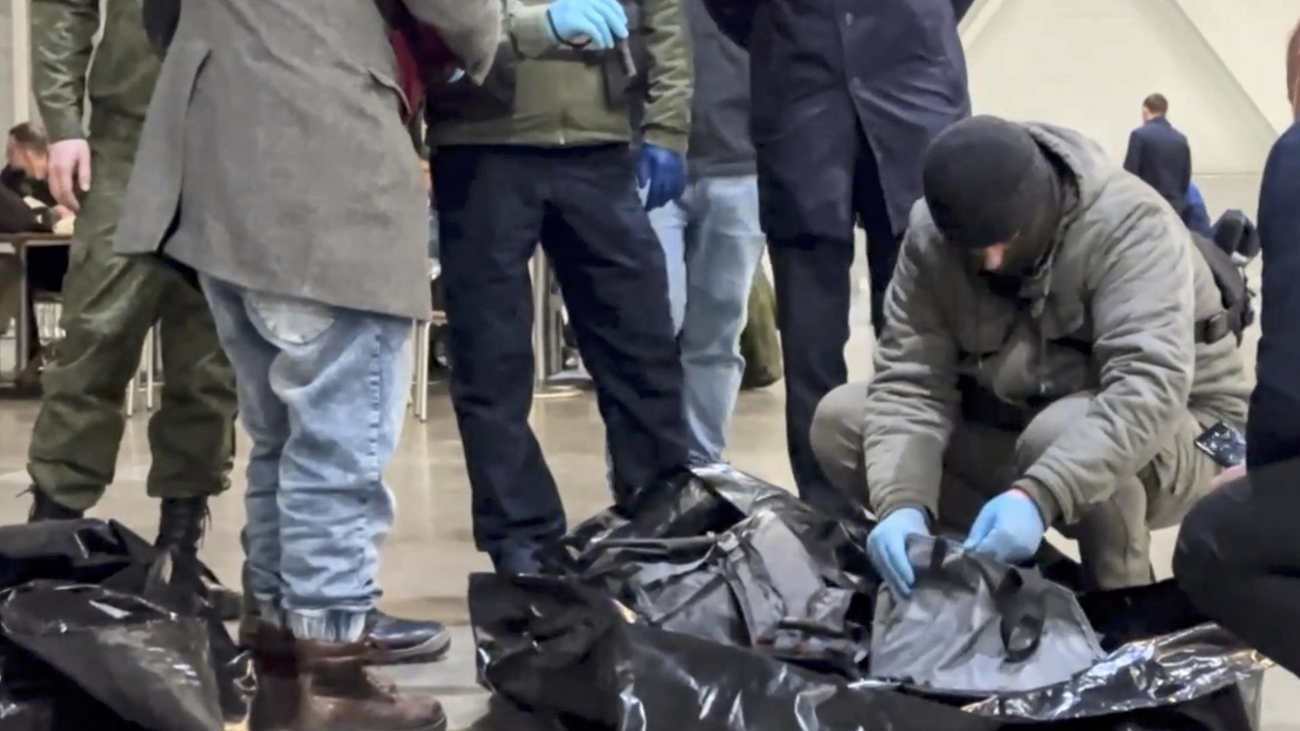 Al menos 133 muertos y once detenidos en un atentado terrorista en Moscú