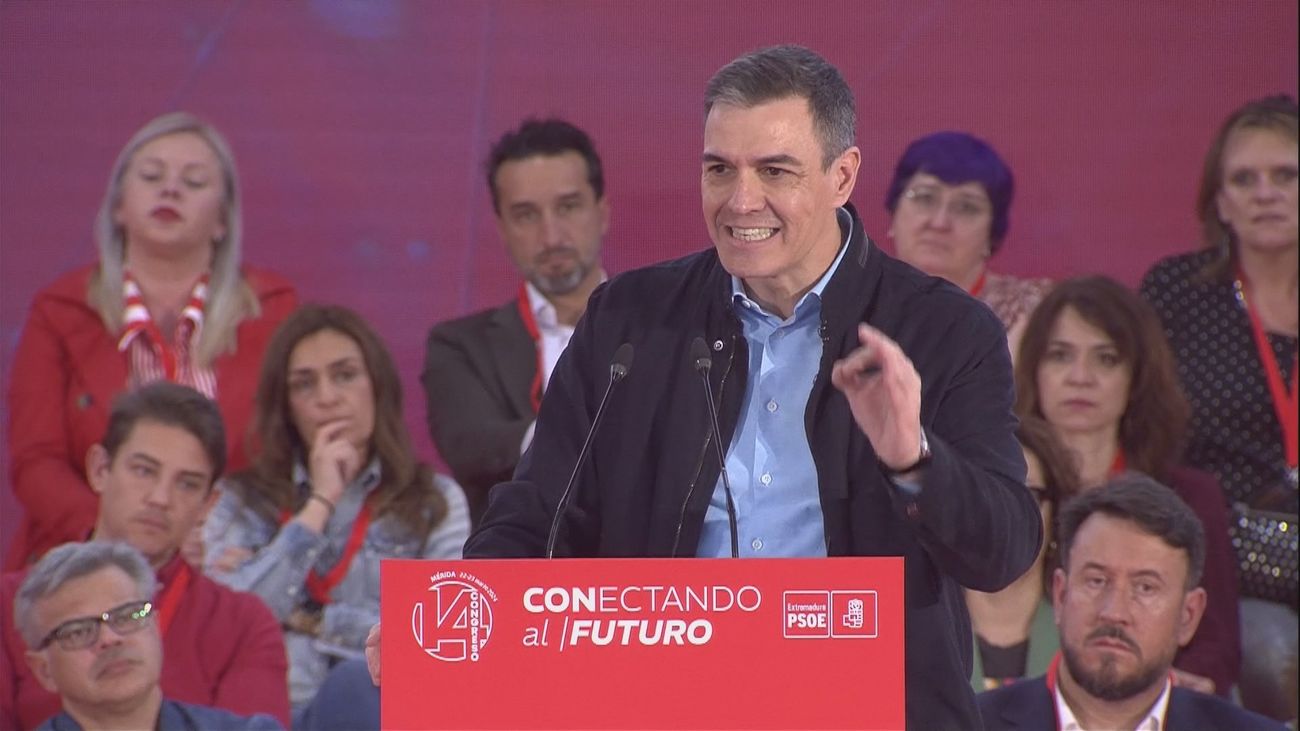Sánchez  acusa a PP y Voz de romper "todos los récords de toxicidad en la oposición"