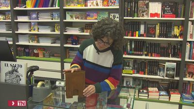 Jarcha, en Vicálvaro, 50 años de una librería de barrio