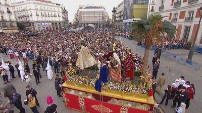 Miles de madrileños acuden a las cuatro procesiones del Domingo de Ramos en la capital
