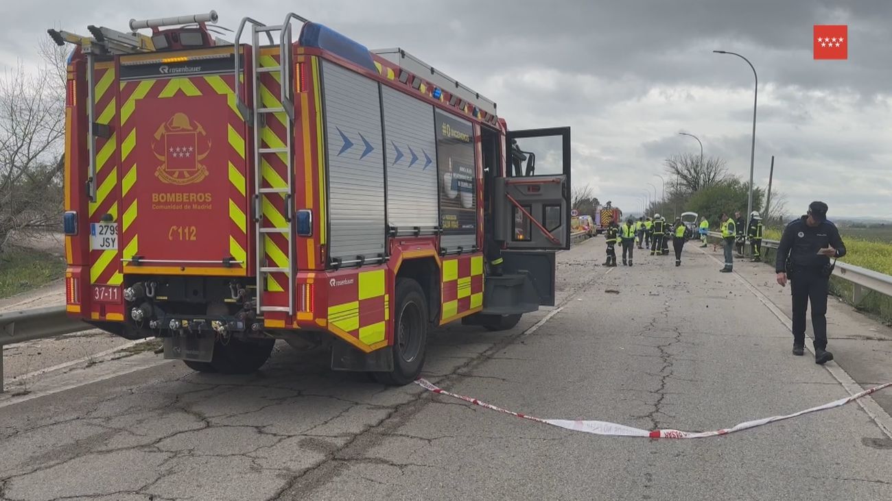 Tres heridos, dos de ellos graves, tras el choque frontal entre dos vehículos en Aranjuez
