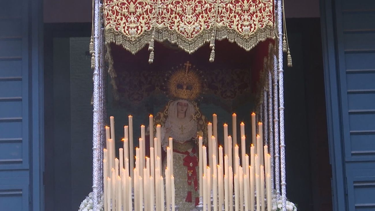 La lluvia desluce las primeras procesiones de la Semana Santa en Andalucía