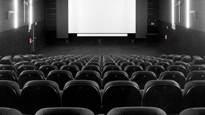 El Gobierno recupera la iniciativa del cine a 2 euros para mayores