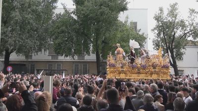 La lluvia da una tregua a las procesiones