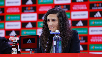 La vuelta de Esther González, gran novedad en la lista de Montse Tomé