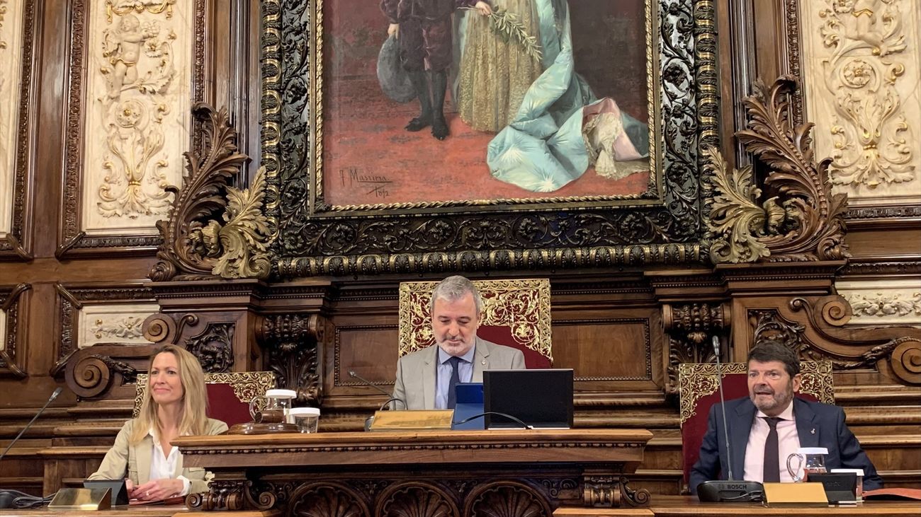 Barcelona prorrogará previsiblemente sus presupuesto tras fracasar la cuestión de confianza de Collboni