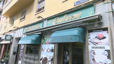 Apuñalamiento en una cafetería de Tetuán: un hombre de 45 años es herido de gravedad y se busca al autor de la agresión