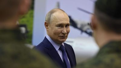 Putin firma decreto para el llamado a filas de 150.000 rusos entre 18 y 30 años