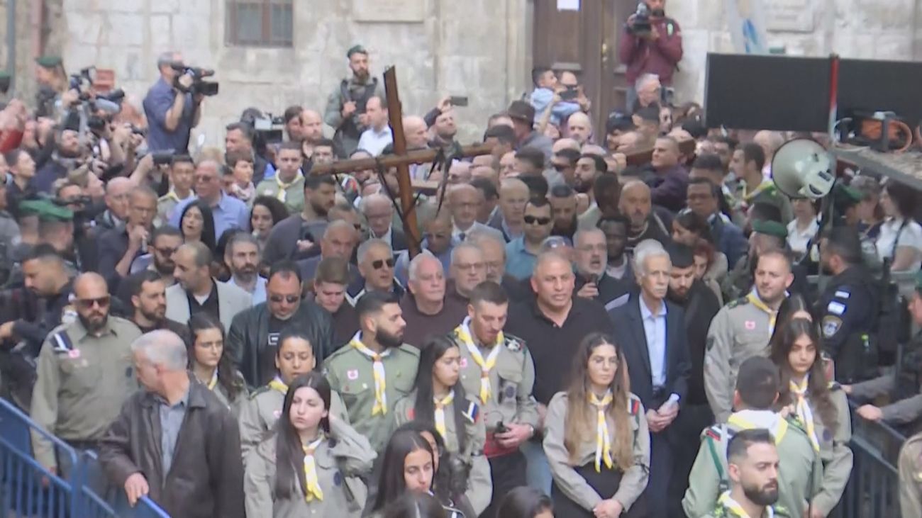 Jerusalén celebra su tradicional Vía Crucis de Viernes Santo